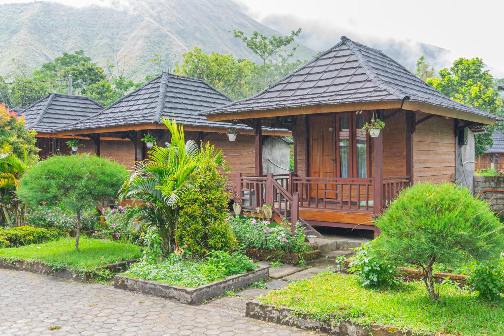 Puncak Rinjani Lodge 塞姆博伦拉旺 外观 照片
