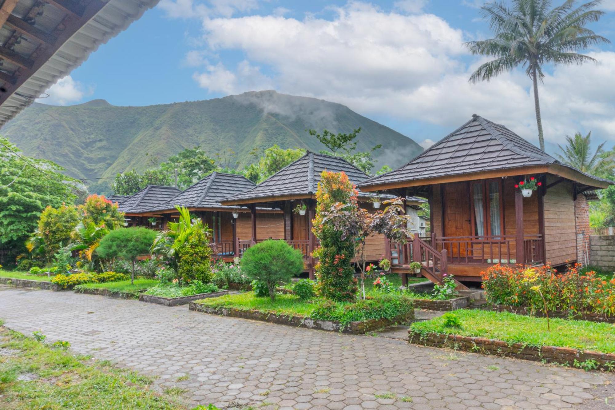 Puncak Rinjani Lodge 塞姆博伦拉旺 外观 照片