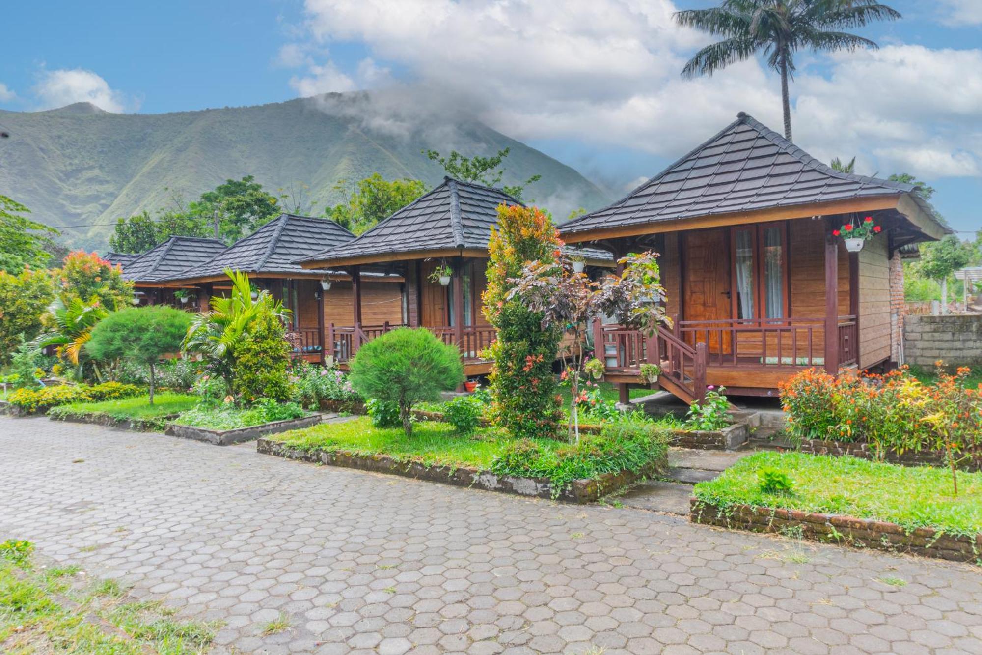 Puncak Rinjani Lodge 塞姆博伦拉旺 外观 照片