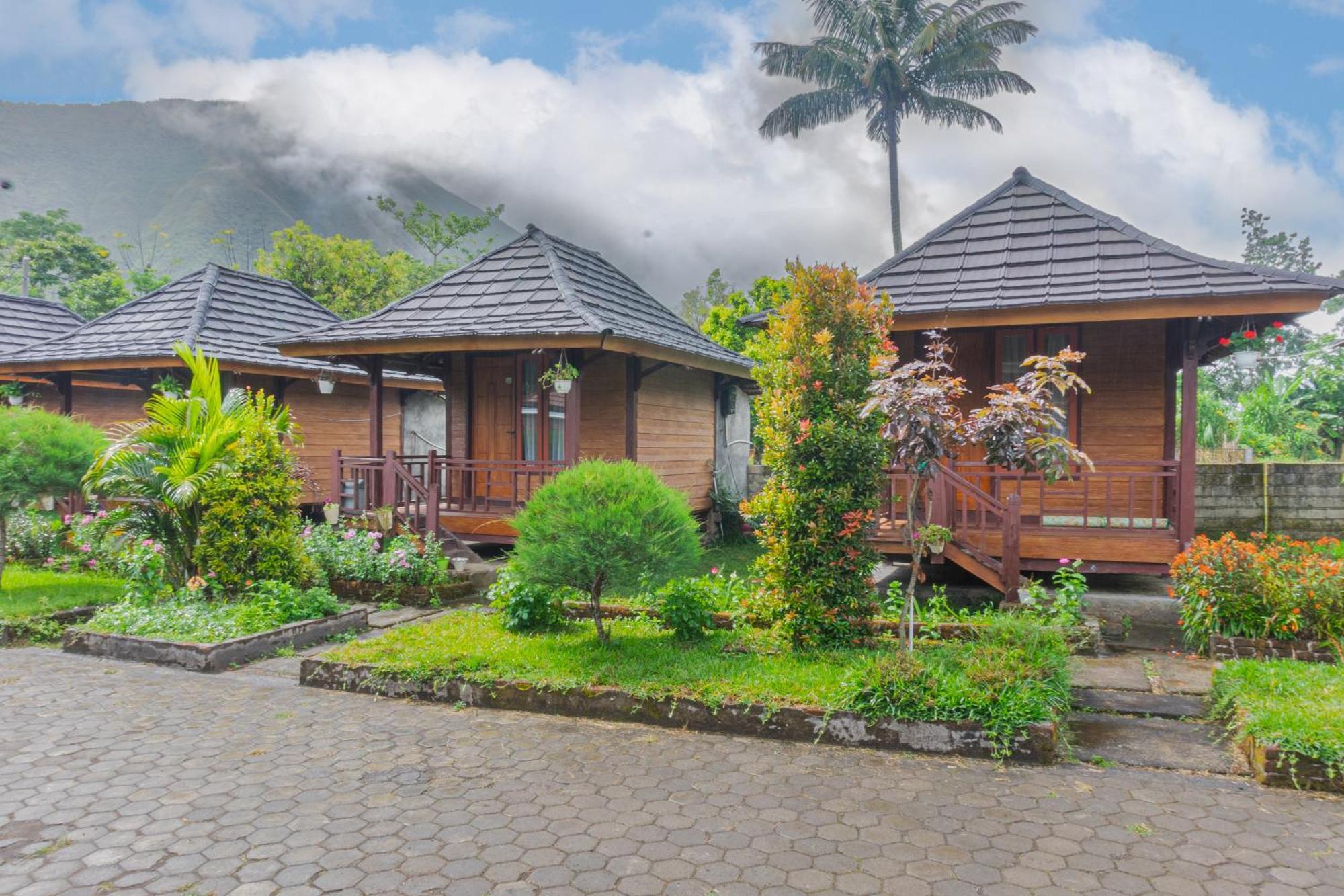 Puncak Rinjani Lodge 塞姆博伦拉旺 外观 照片