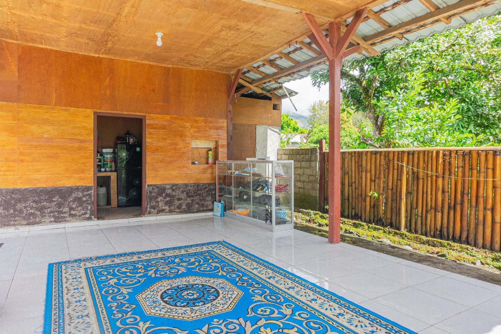 Puncak Rinjani Lodge 塞姆博伦拉旺 外观 照片